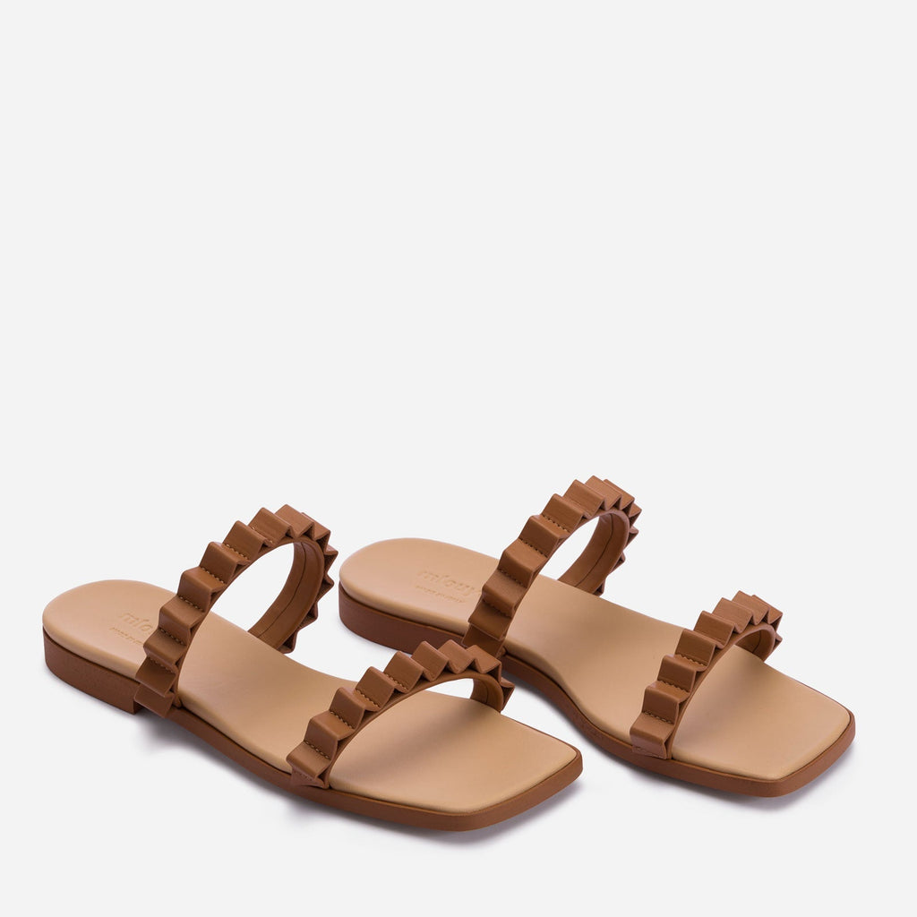 Thelma Sandal